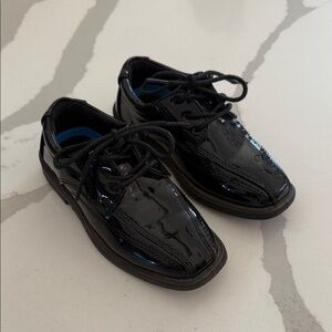 French Toast Black Patent Leather Kids Dress Shoes toddler size 8